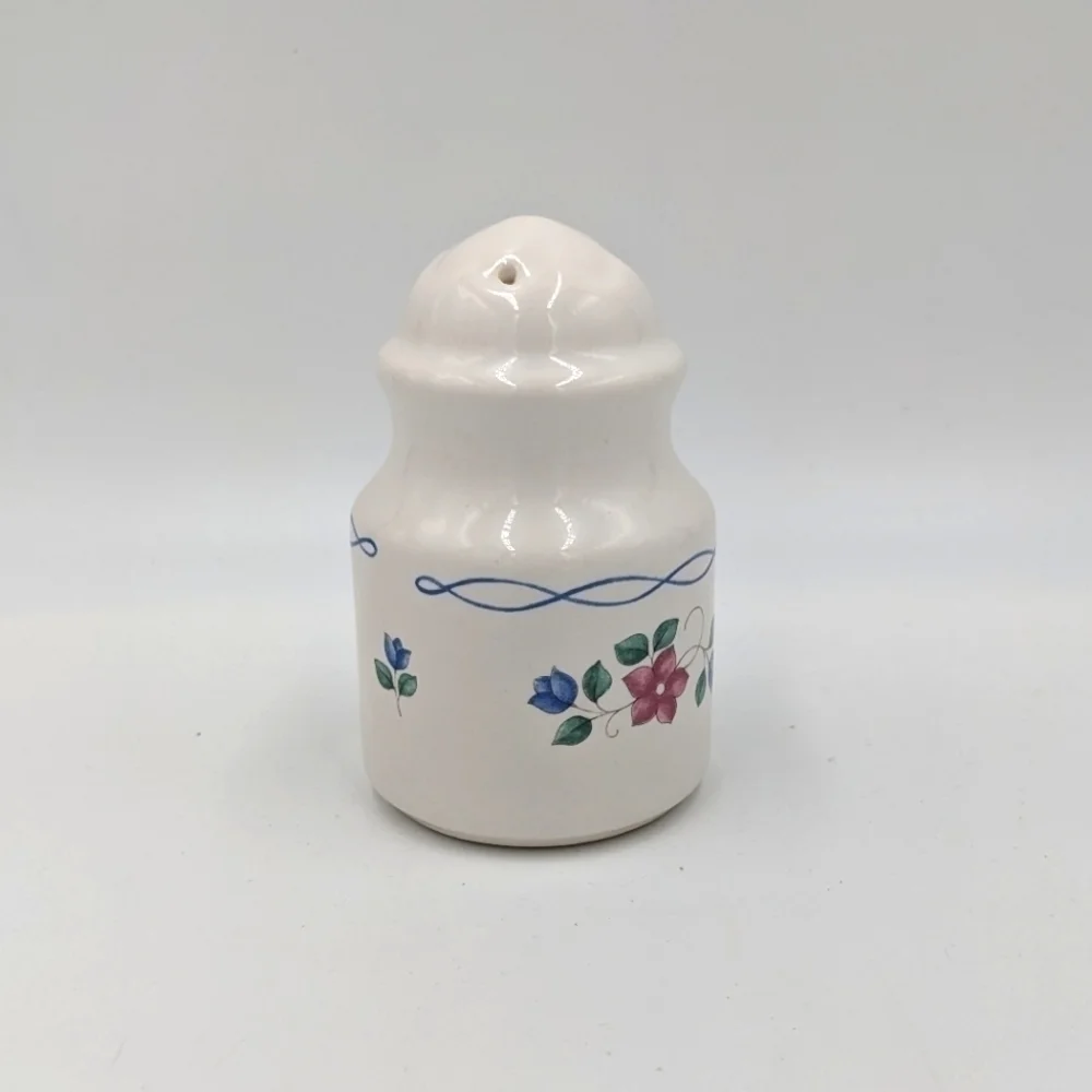 Pfaltzgraff Bonnie Brae Pepper Shaker